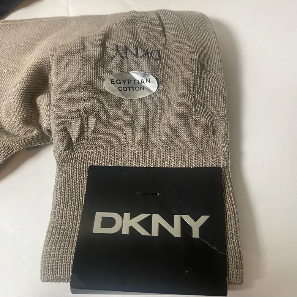 DKNY New With Tags Dress Socks Taupe and Black Size OS